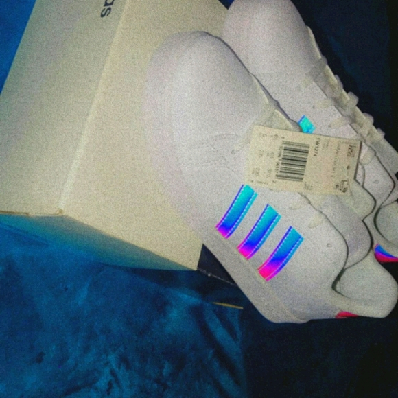 Shoes - Picture 1 of 4